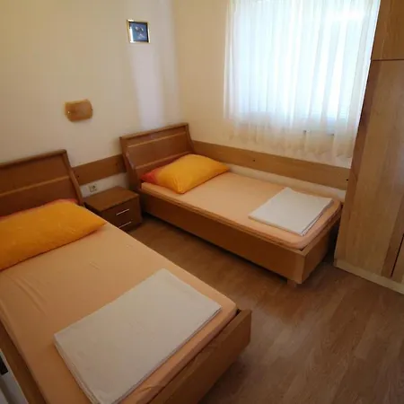 アパート Helena Zadar