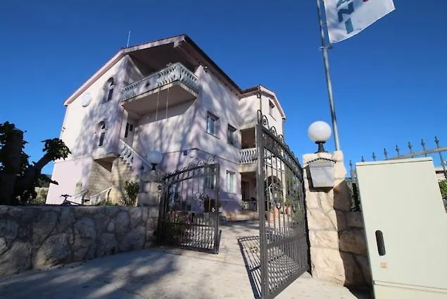 Διαμέρισμα Helena Zadar