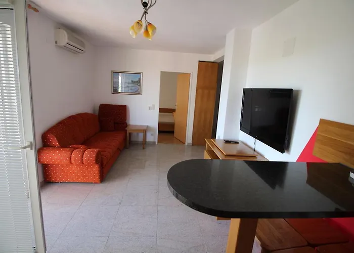 Helena Zadar Vrsi