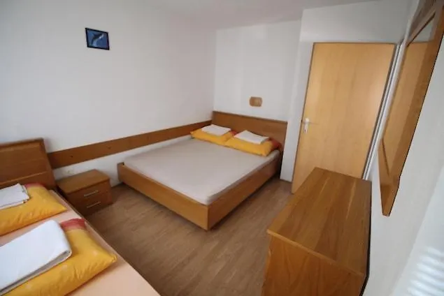 Helena Zadar * Vrsi